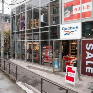 突发！阿迪Adidas确认将出售锐步Reebok品牌！安踏、威富集团或接盘