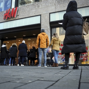 H&M集团首季销售同比蒸发27%，欧洲重启3月恢复增长